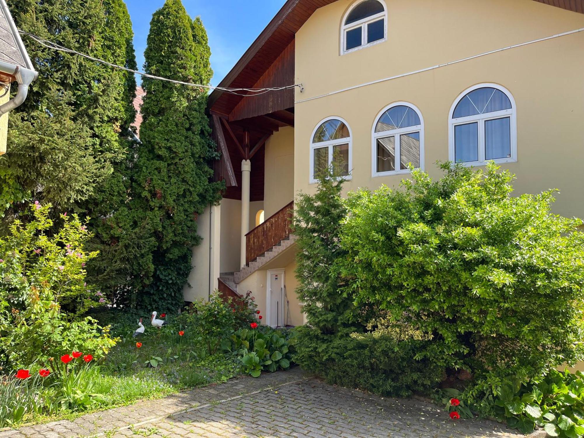Apartment Villa Attila Heviz Exterior photo