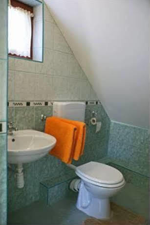Apartment Villa Attila Heviz Exterior photo